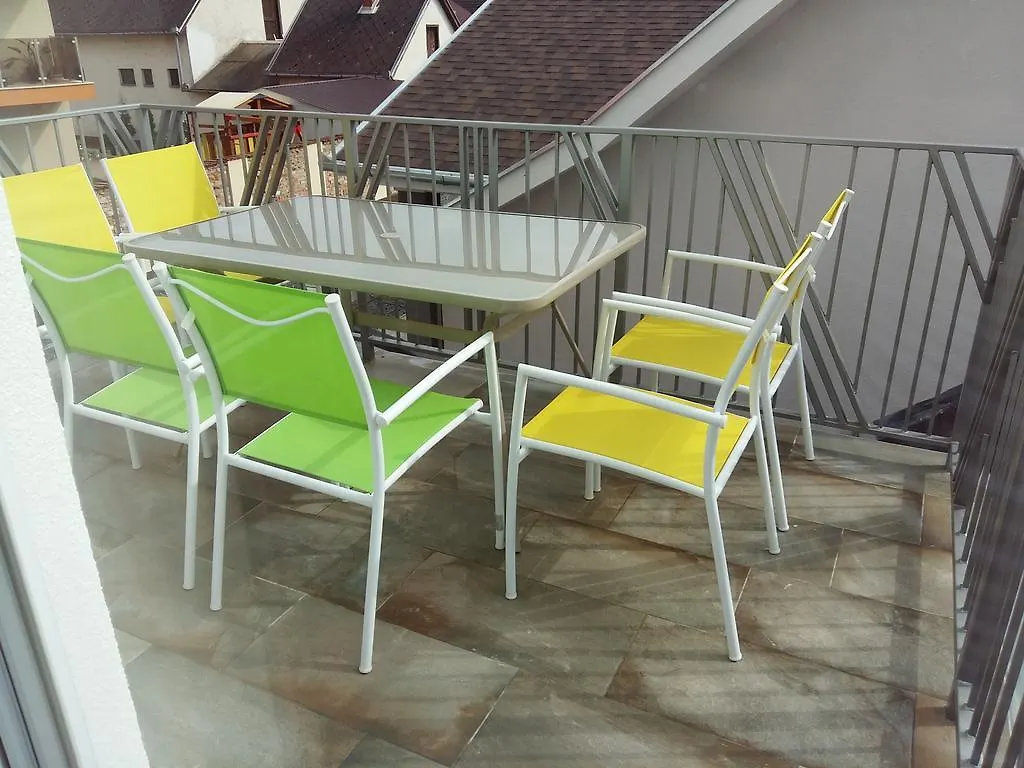 Armada Premium Apartman Hajdúszoboszló 0*,